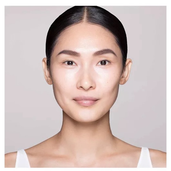 NARS Super Radiant Booster - Picture 4 of 9